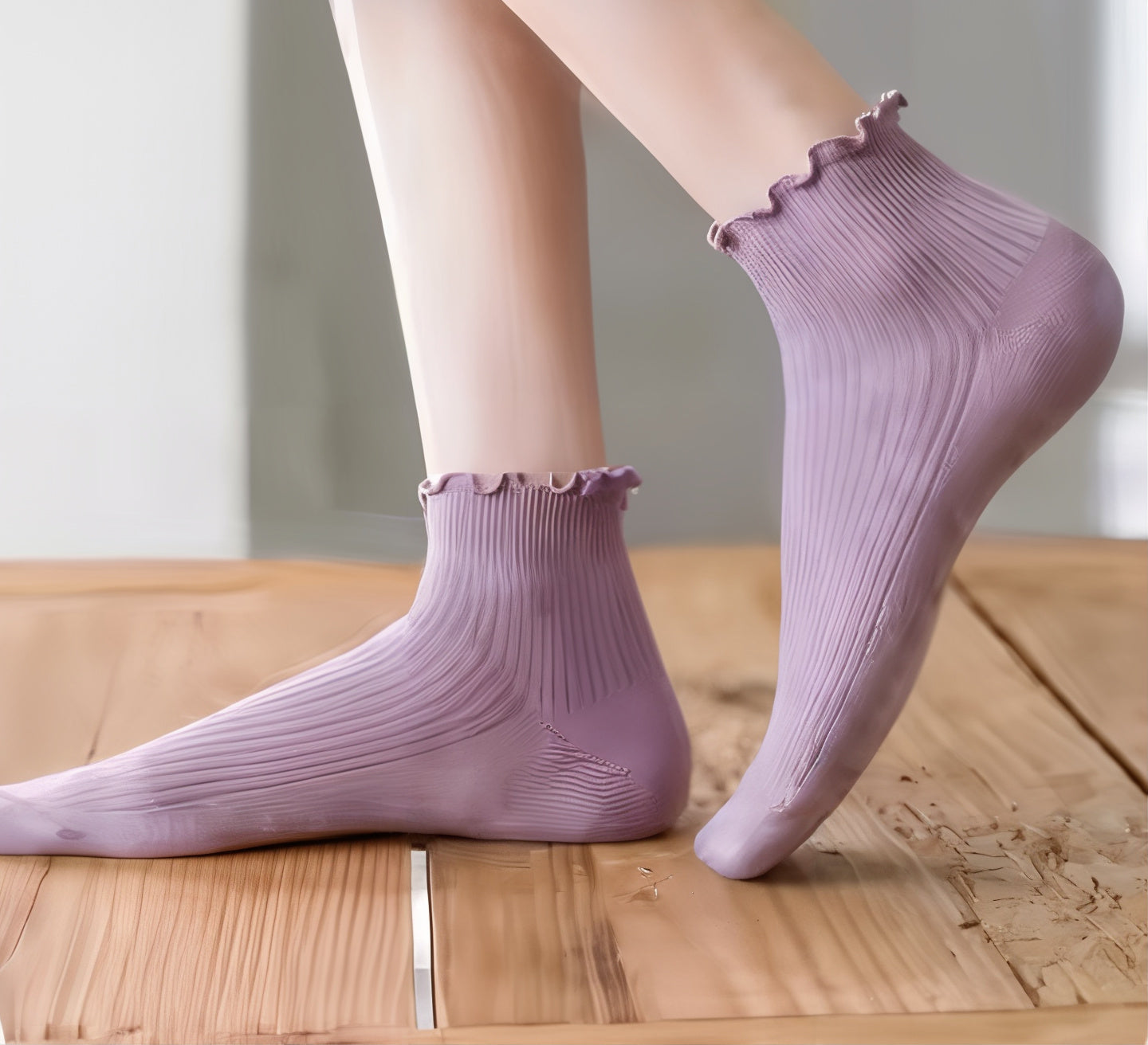 Lace Edge Ankle Socks